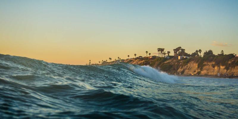 痘痘肌饮食调理指南：科学揭秘致痘食物与皮肤修复饮食方案