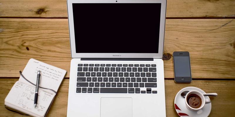 美妆评测揭秘：自然美容的黄金法则，“早C晚A”进阶搭配公式与耐受建立全攻略